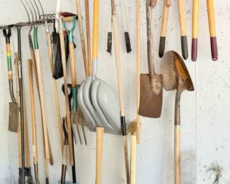 Lawn  Garden Tools