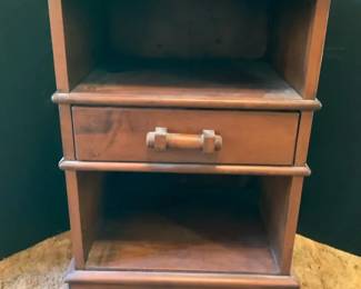 Vanleigh Furniture Nightstand