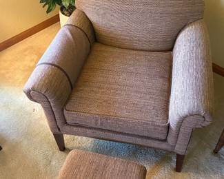 Fine Designs Brown Textured Arm Chair w/Footstool 