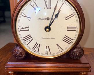 Vtg Howard Miller Windsor Mantle Clock 635-123