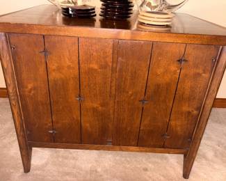 Vtg Broyhill Saga MCM Cabinet Walnut!