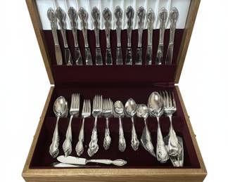 Wm. Rogers Mfg. Co. Silver Plated Flatware Set