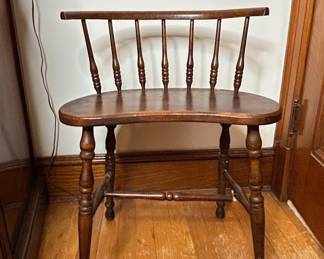Spindle Back Corner Chair Vtg