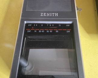 Zenith Portable TV/Radio Combo