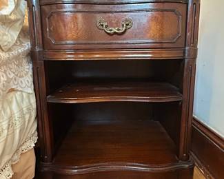 Bassett Furniture Chippendale Style Mahogany Nightstand
