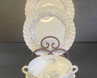 Haviland Limoges "Bergerè" Soup Tureen with Underplate and Plates
