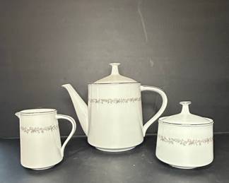 Noritake "Corona" Pattern China Set