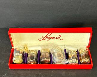Leonard Salt and Pepper Shakers Set