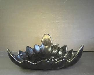 Black Ceramic Leaf-Shaped Dish