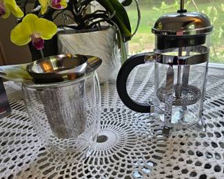 Bodum 1 cup French press and YOYO Tea Infuser with Double Wall Glass Cup
