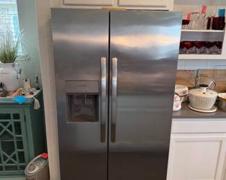 Frigidaire Refrigerator