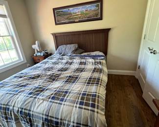 Queen bedroom set
