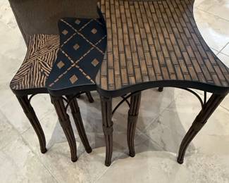 Nesting Tables Set