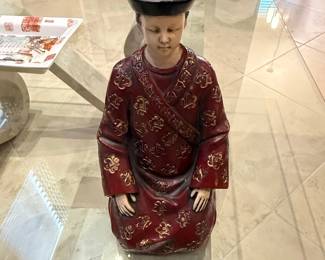 Large floor Asian figure