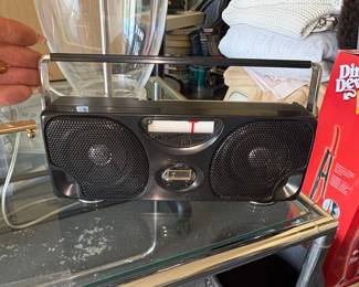 Portable AM or FM Radio with Dual Speakers