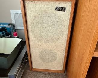 KLH Model Bookshelf Speaker