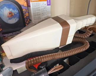 Turbo Mini Vac Handheld Vacuum Cleaner second image