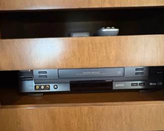 Toshiba VCR