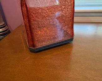 Embossed Glass Tissue Box