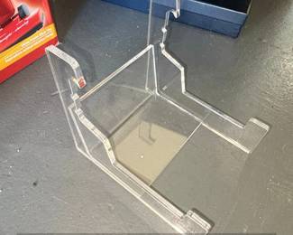 Versa Power Stick Vac Acrylic Display Stand
