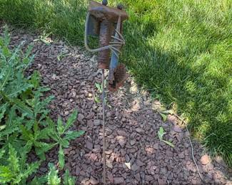 Rustic Metal Frog Garden Sculpture with Spring Body