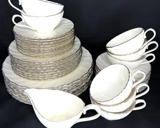 Lenox “Weatherly” China Set - 5 Pc Place Setting for 8 - Plus Creamer