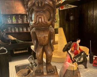 Rare vintage United Airlines Hawaii Tiki Sculpture