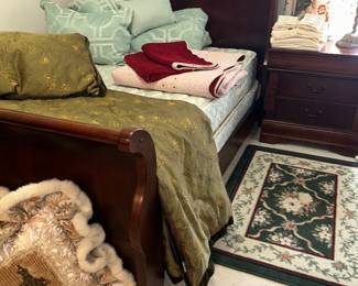 Full bed