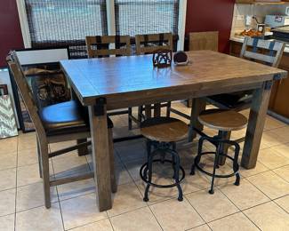 Dining table, 4 chairs, 2 stools and leaf......