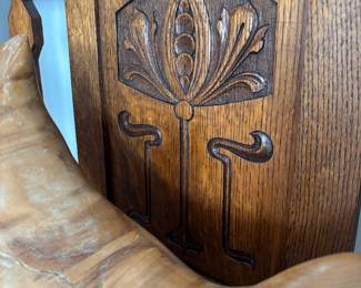 Hall tree details