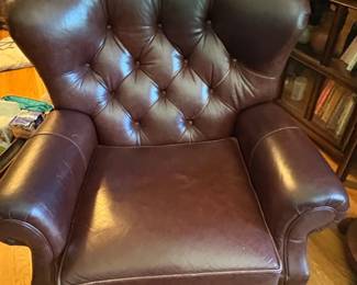 Chesterfield Tufted Leather Recliner