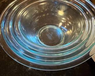 Pyrex Clear Glass Nesting Mixing Bowls Set