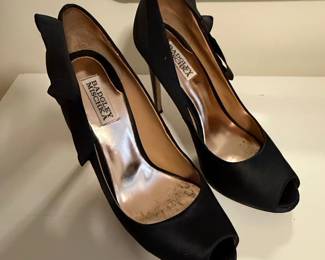 Badgley Mischka Black Satin PeepToe Pumps