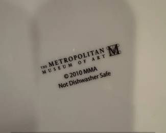 Metropolitan Museum of Art Fruit and Leaf Dessert Plates second image