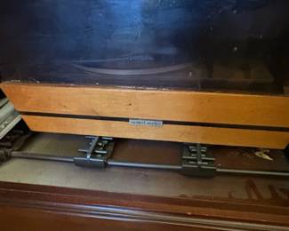 United Audio Dual Turntable Base