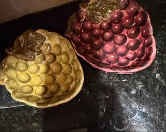 Tabletops Unlimited Hand Painted Collection Grapes Dish Set