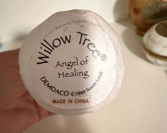 Willow Tree Angel of Healing Figurine second image