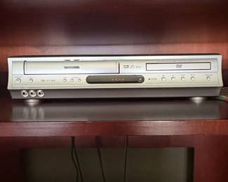 Toshiba SD DVD Video Cassette Recorder
