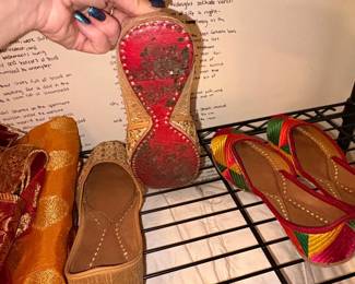 Embellished Punjabi Jutti second image