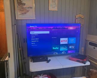 ROKU TV