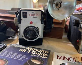 Vintage Brownie Bullseye Camera