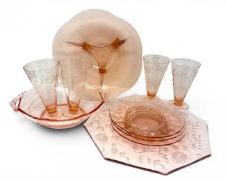 38 VintagePinkDepressionGlassServingSetwPlatesTumblersBowl