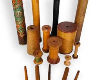 Primitive Wood Spools Bobbins
