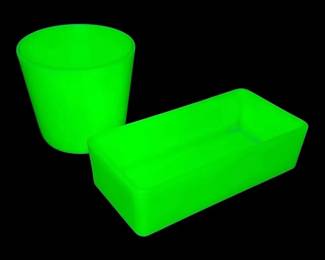 Jadeite Uranium Refrigerator Dish McKee Canister