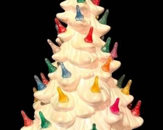 White Ceramic Holland Christmas Tree No Base