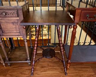 Antique Victorian Spindle Leg Side Table