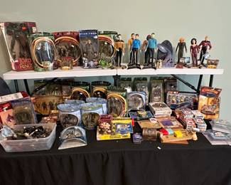 Lord of the Rings Star Trek Action Figures Lot