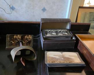 Antique Vintage Handheld Stereo-Graphoscope