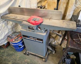 Delta 6 inch professional Jointer.