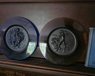 SET OF FOUR DAUM PATE DE VERRE 'SEASONS' PLATES